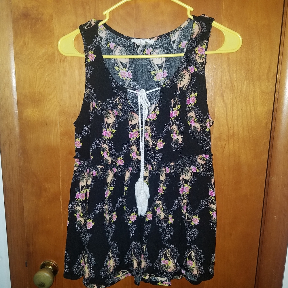 Entro Floral Tank Top with Tassels